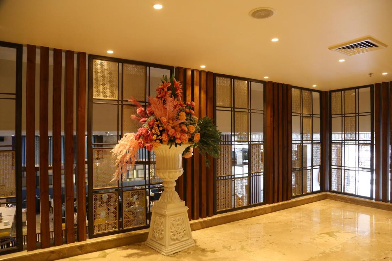 Dreamz Inn&Suites Zirakpur Kültér fotó