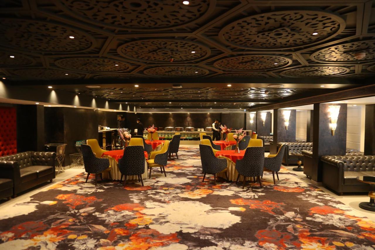 Dreamz Inn&Suites Zirakpur Kültér fotó