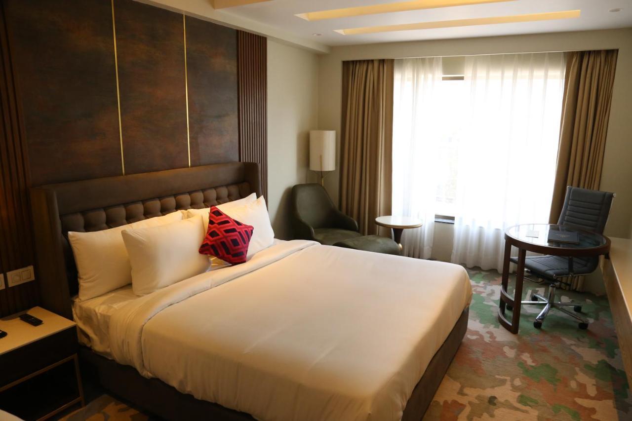 Dreamz Inn&Suites Zirakpur Kültér fotó