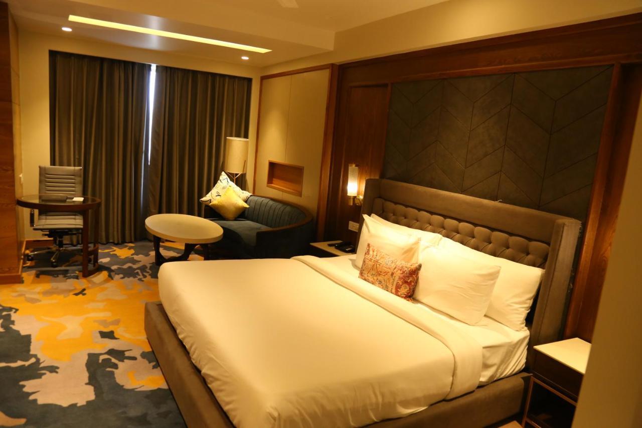Dreamz Inn&Suites Zirakpur Kültér fotó